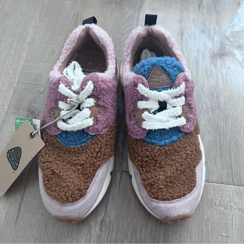 Flower Mountain Pampas Teddy Women's Sneaker Shoes suede‎ Faux Fur 38 US 7.5 NWT